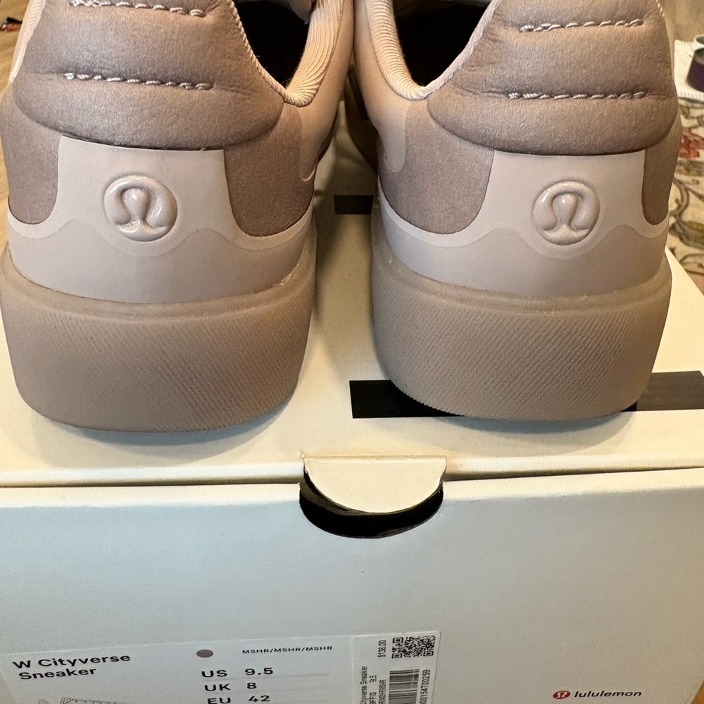 Nearly NWT/Box lululemon Women’s Cityverse Sneaker 9.5 Mushroom - Picture 8 of 14